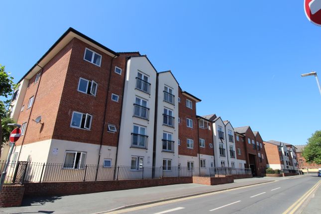 Flat to rent in Delamere Court, St. Marys Street, Crewe