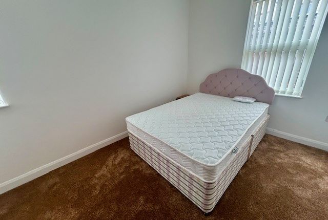 14, Birkenhead photo 2