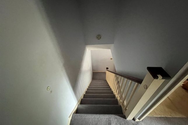 14 Greenacres, Green Hill, HIGH WYCOMBE photo 3