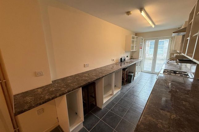 119, Cwmamman Road, Ammanford photo 3