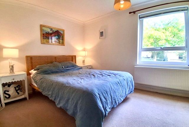 38, Tenby Close, Cambridge photo 4