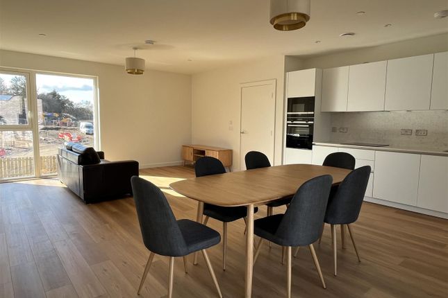 32, Loches Drive, St Andrews photo 2