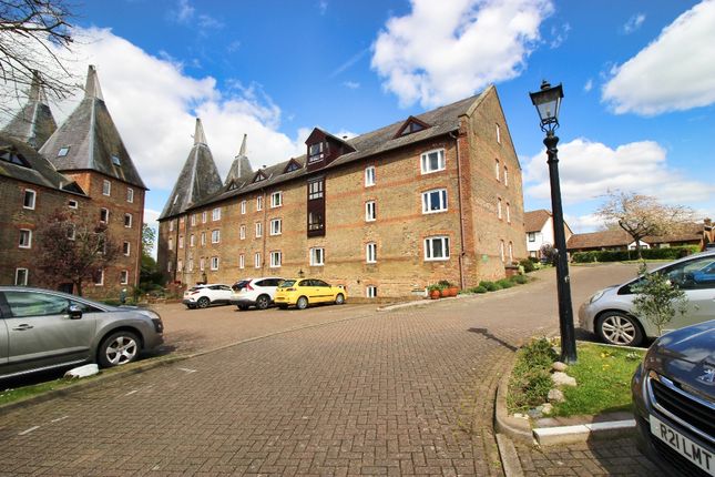 Thumbnail Flat for sale in The Maltings, Hadlow