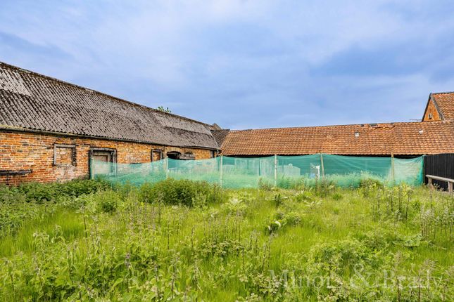 Barn conversion for sale in Fritton, Great Yarmouth