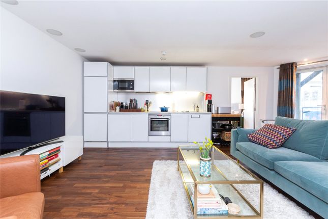 Thumbnail Flat to rent in Islington On The Green, 12A Islington Green, Islington, London