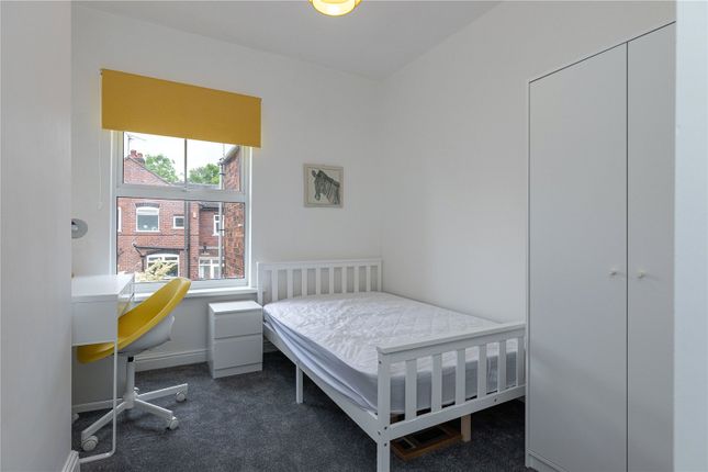 Thumbnail Room to rent in Mellard Street, Newcastle, Staffordshire