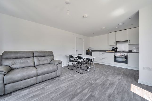 Flat 113, Dobbins Avenue, West Cambourne photo 4