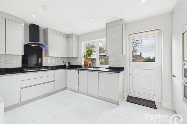 35 Whittlesea Road, Harrow photo 3
