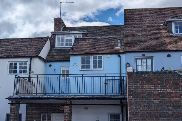 Thumbnail Flat to rent in St. Cyriacs, Chichester