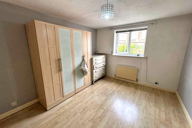 19, Keer Court, Birmingham photo 5