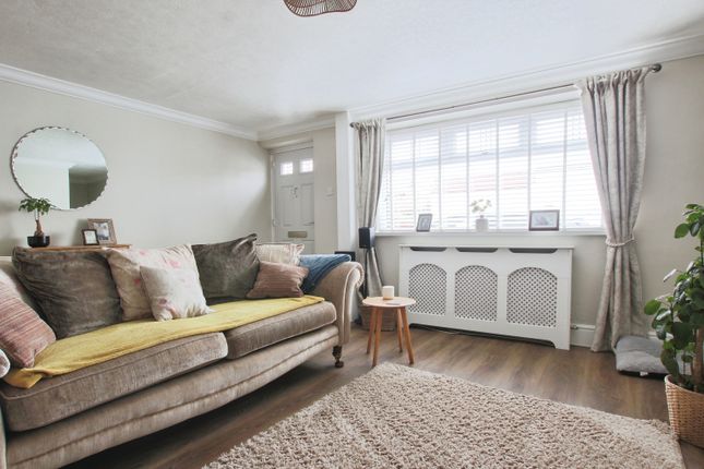 5, Greenshaw Lane, Hull photo 4