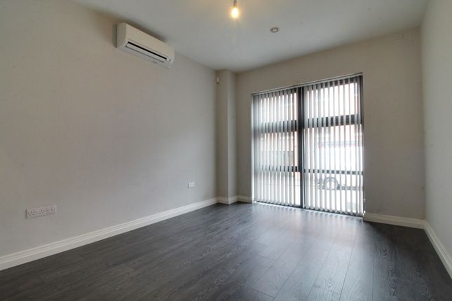 Flat to rent in Lion Court, 100 Warstone Lane, Jewellery Quarter