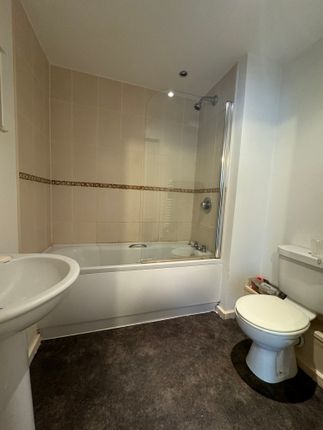 Flat for sale in Holly Lane, Smethwick