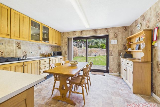 30 Vicarage Fields, Wrexham photo 4