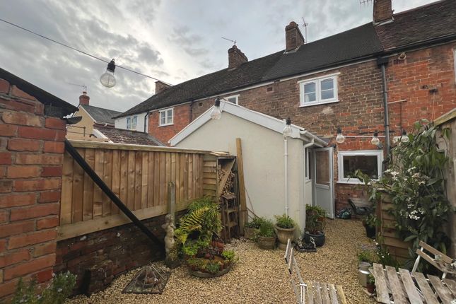 Cottage to rent in Holway Avenue, Taunton