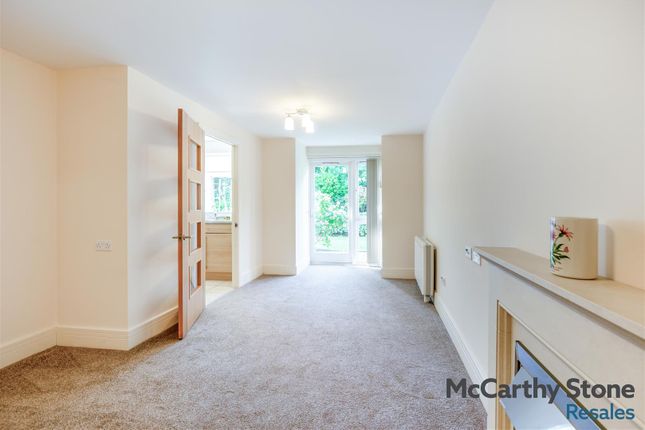 1 Awdry Court, 15 St. Nicolas Gardens, Birmingham photo 3