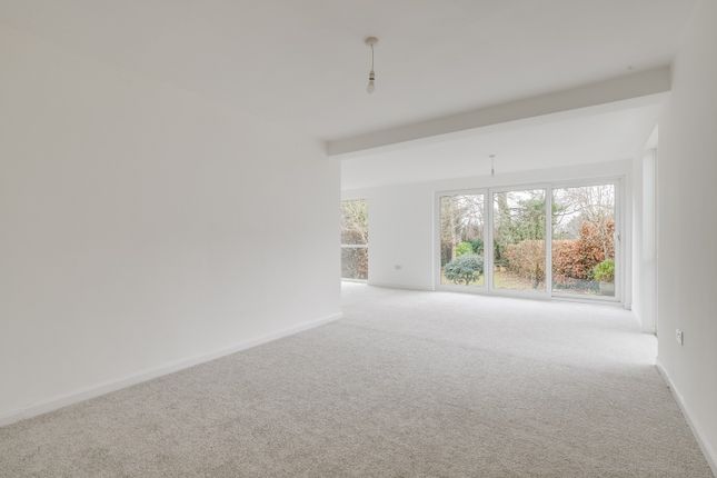 15, Brockswood Lane, Welwyn Garden City photo 4