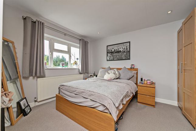 End terrace house for sale in Bishops Close, Sandridge, St.Albans