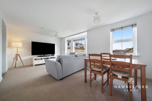 21 Archer Court, Sittingbourne photo 3