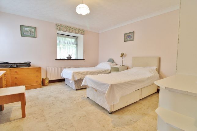 38, Vicarage Lane, Stubbington photo 2