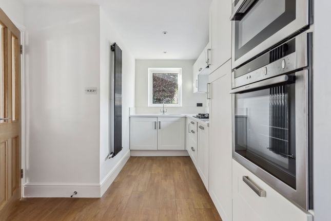 23, Drumaline Ridge, Worcester Park photo 4
