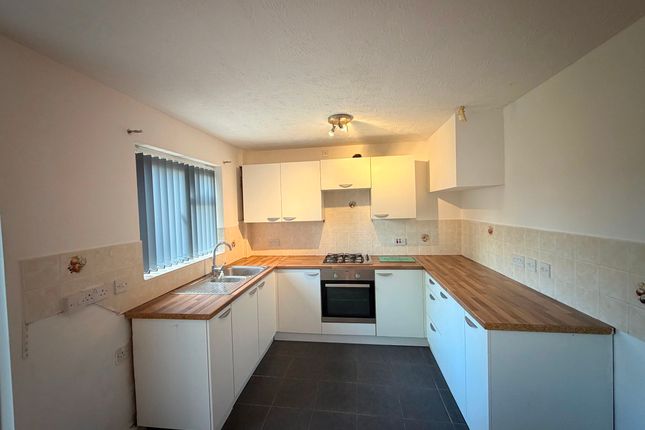 12 St. Nicholas Close, Coventry photo 5