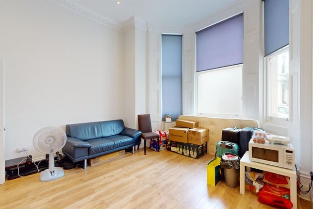 Thumbnail Flat to rent in Penywern Road, London