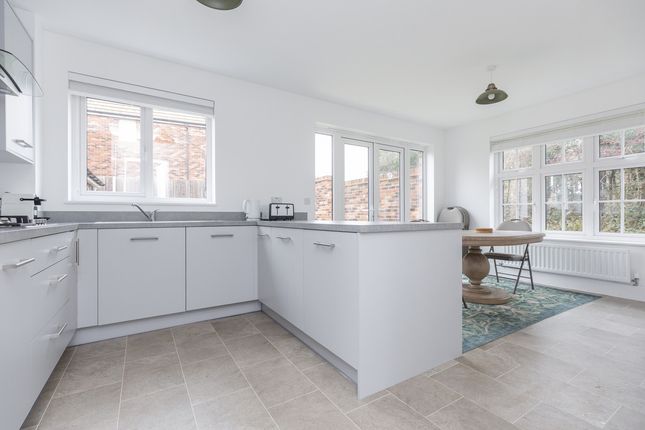 11, Border Close, Shaftesbury photo 4