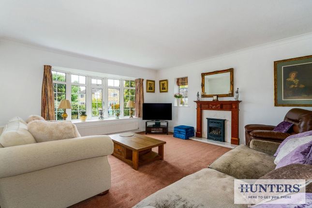 2, Renton Lea, Leeds photo 2