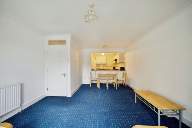 Flat 17/Ashwood Court, 6 Wembley Park Drive, Wembley photo 3