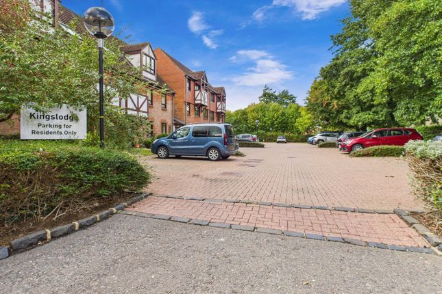 King George V Road, Buckinghamshire photo 2
