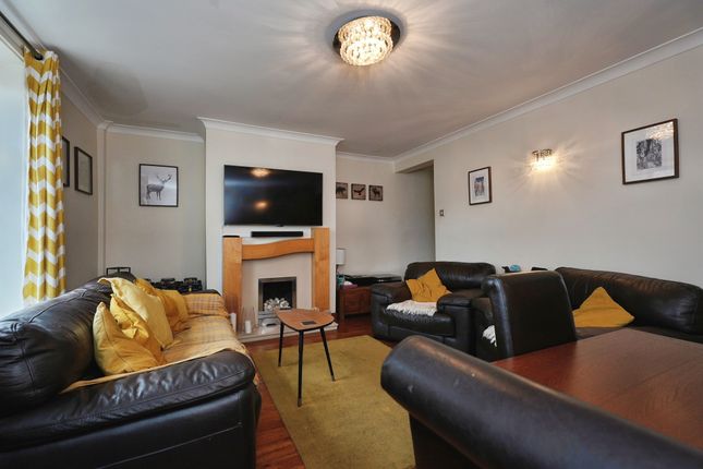 8, Richardson Street, Bradford photo 2