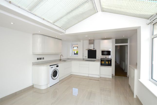 4, Woodlawn Crescent, Whitton photo 4