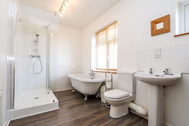 Bathroom Upstairs