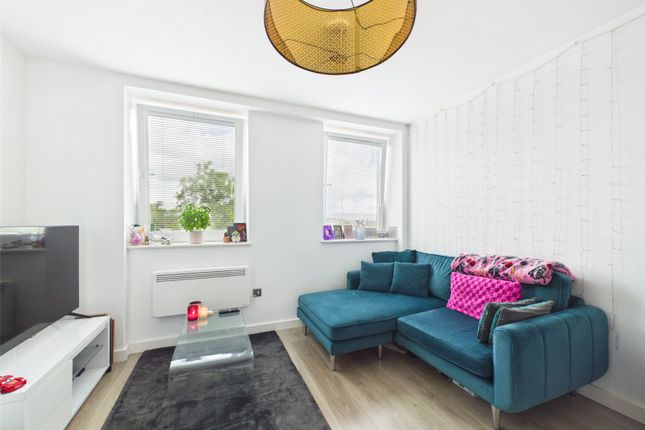 Flat 22, The Post House,, Eastern Avenue, Gloucestershire photo 2