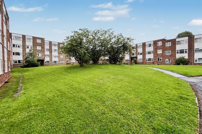 185 Pole Lane Court, Bury photo 2