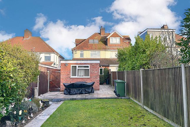 47, Walmer Road, Lowestoft photo 2