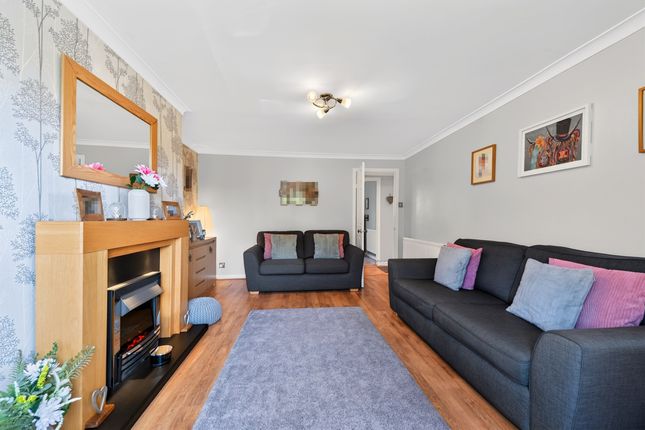 2/1, 60, Kerrycroy Avenue, Glasgow photo 4