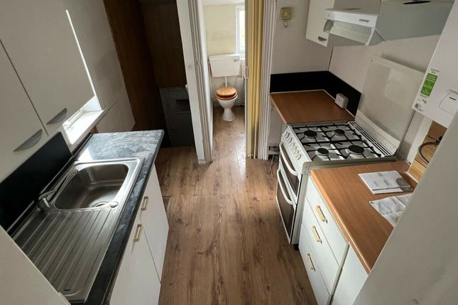 325, Welbeck Road, Walker photo 3