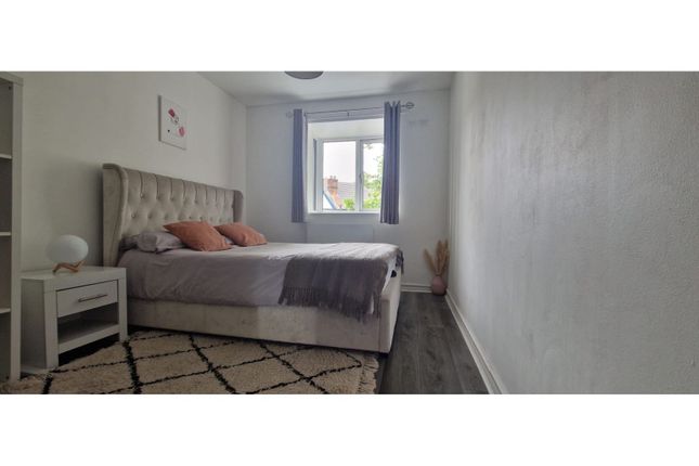 38, The Avenue, London photo 4