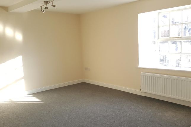 Flat 1, 100, High Street, Burton on Trent photo 2