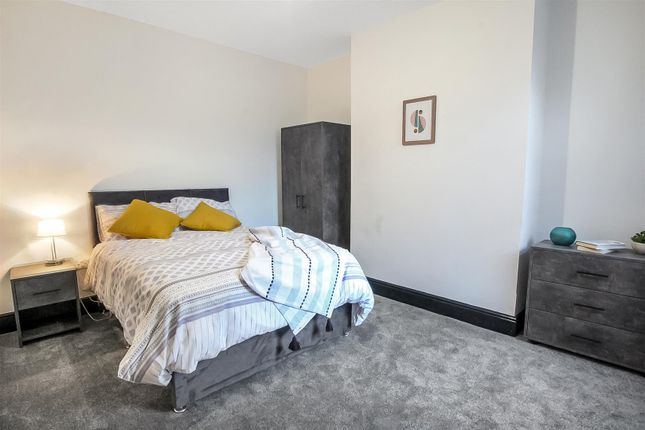 Thumbnail Room to rent in North Lodge Terrace, Darlington