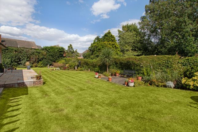 Detached house for sale in Pepingstraw Close, Offham, West Malling, Kent