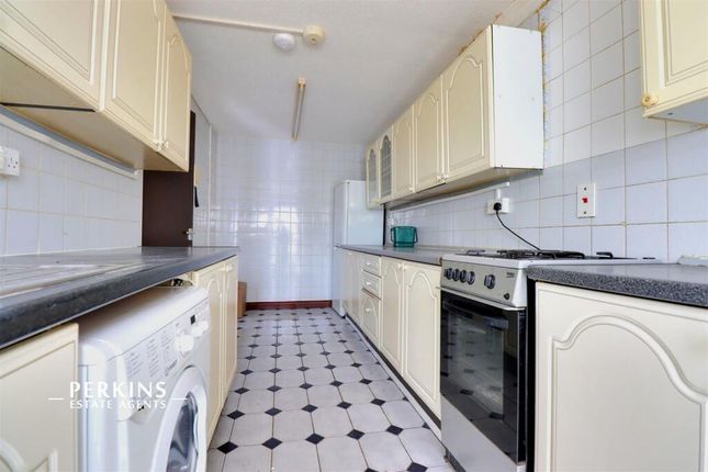 000, Silvertree Lane, Greenford photo 4