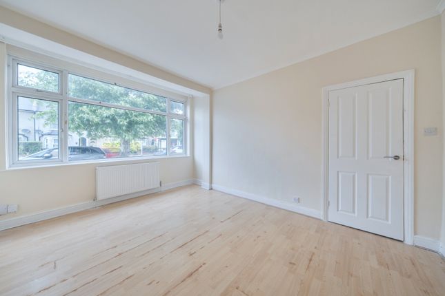 110, Manor Road, Mitcham photo 3