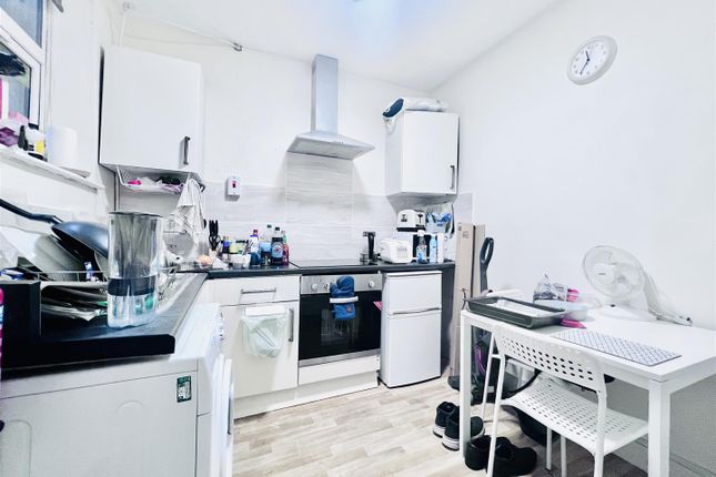 Studio to rent in Hockley Buildings, Lower Parliament Street, Nottingham