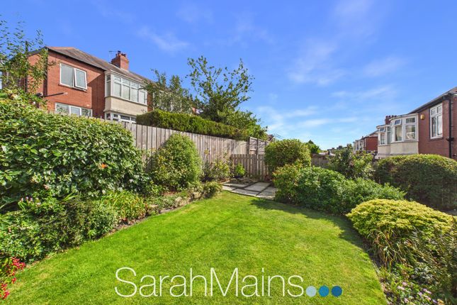 5 Ashtrees Gardens, Gateshead photo 4
