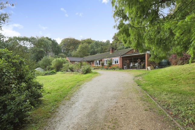 Detached bungalow for sale in Bowling Green Cottage Hillside, Martley, Worcester