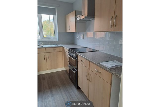 Manor Court, Lowton, Warrington photo 2
