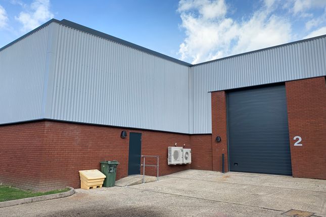 Thumbnail Industrial to let in Unit 2 Heron Industrial Estate, Basingstoke Road, Spencers Wood, Reading